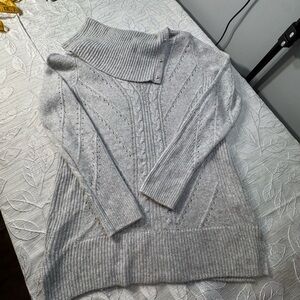 White House Black Market Gray Funnel Neck Sweater – Size S